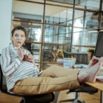 Obrzęk nóg w upały - dlaczego powstaje